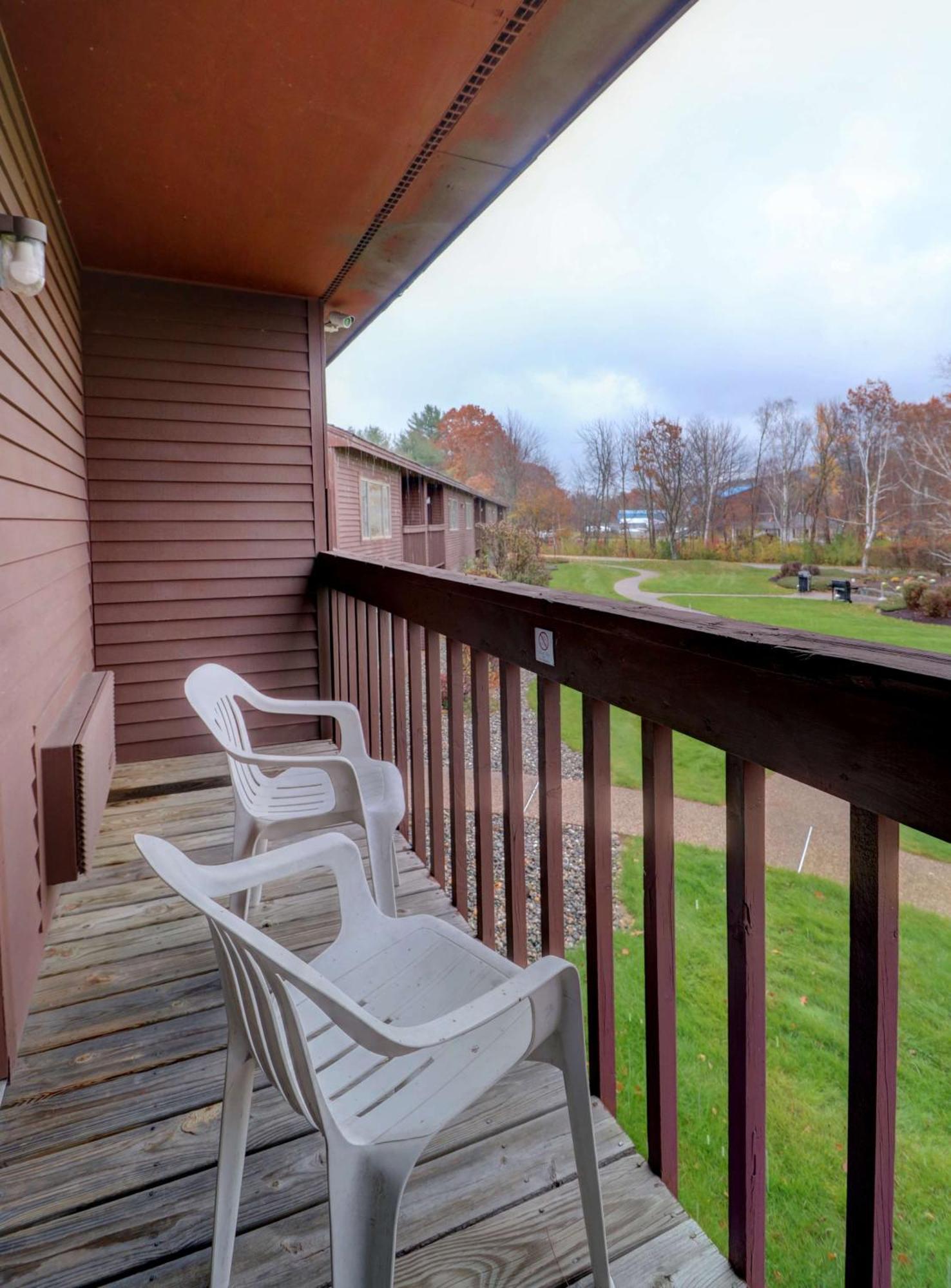 Fireside Inn & Suites Gilford Dış mekan fotoğraf
